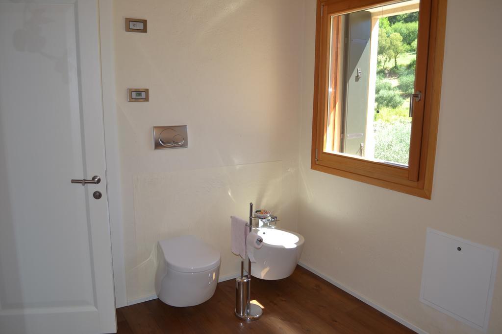 Casale La Rocchetta Bed & Breakfast ลูนิโก ภายนอก รูปภาพ