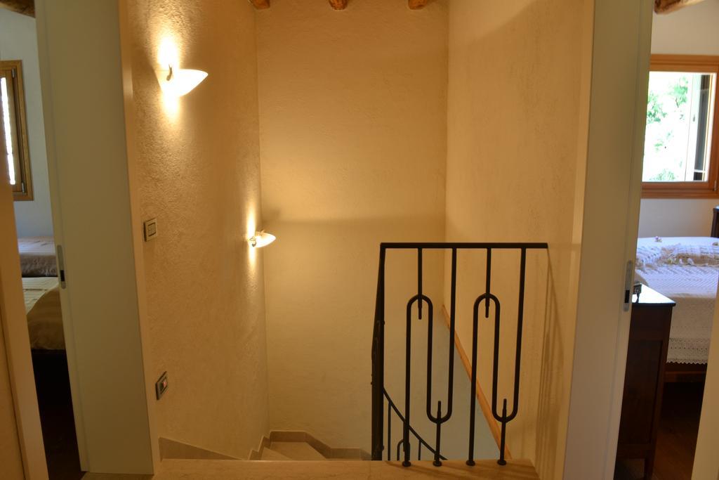 Casale La Rocchetta Bed & Breakfast ลูนิโก ภายนอก รูปภาพ