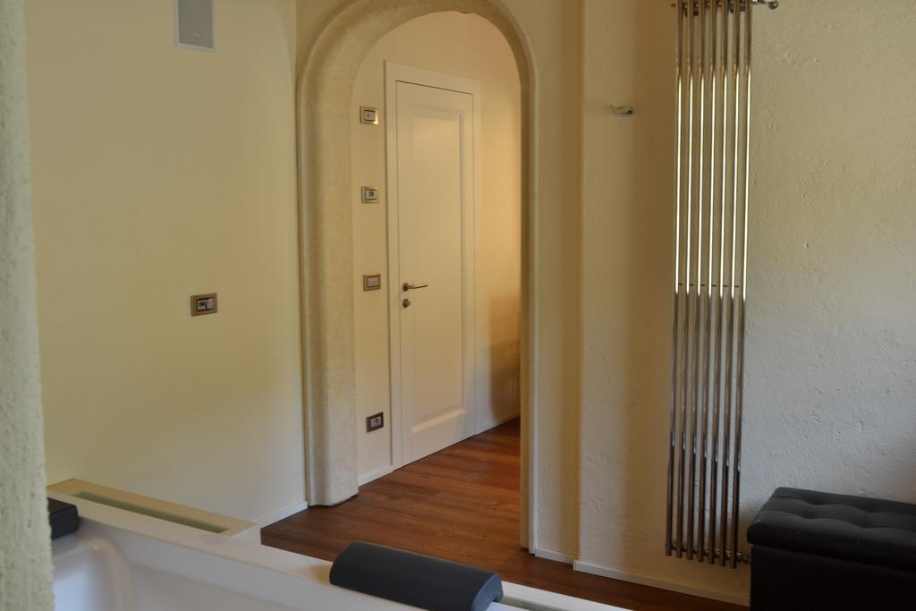 Casale La Rocchetta Bed & Breakfast ลูนิโก ภายนอก รูปภาพ