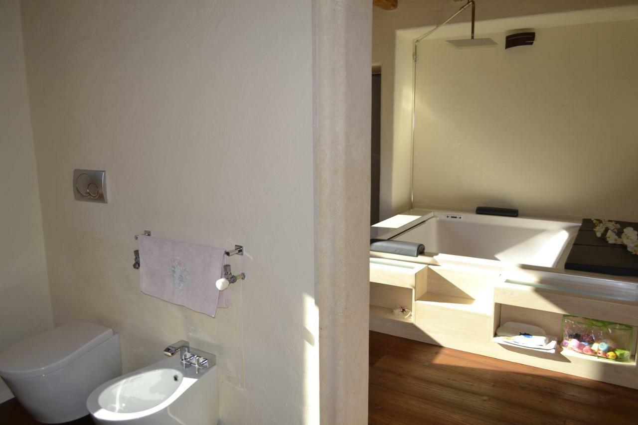 Casale La Rocchetta Bed & Breakfast ลูนิโก ภายนอก รูปภาพ