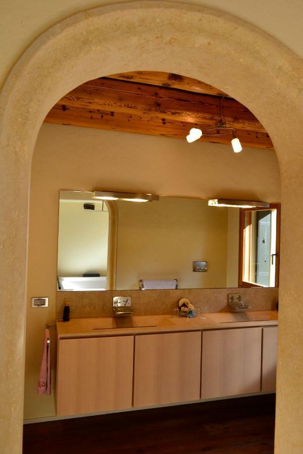 Casale La Rocchetta Bed & Breakfast ลูนิโก ภายนอก รูปภาพ